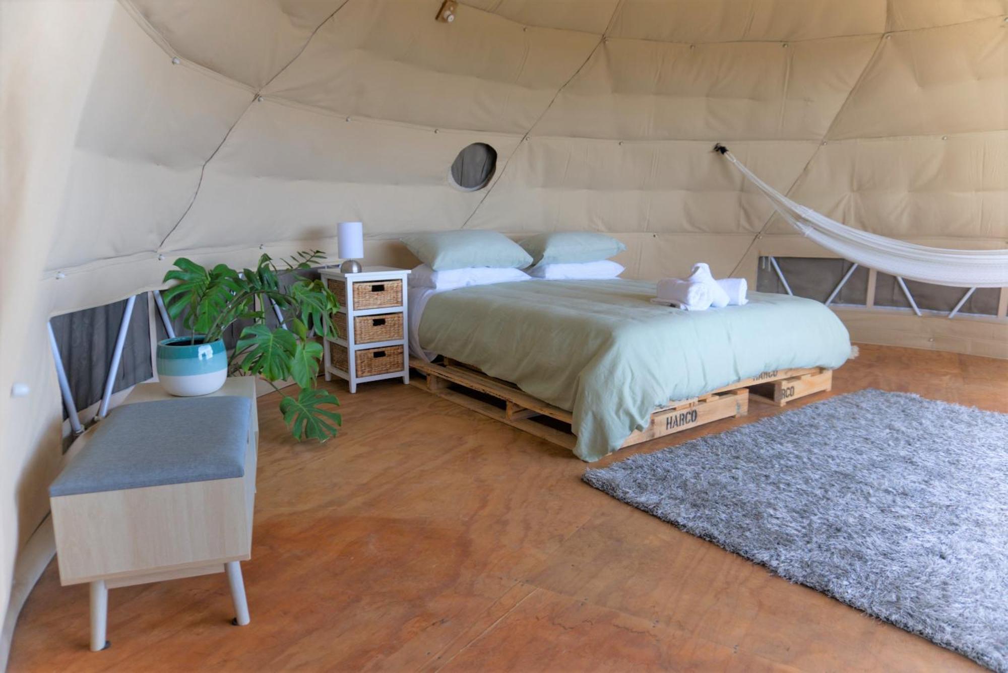 1 Off-grid Eco Seaview Geodesic Glamping Dome Luxury tent